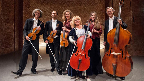 Festkonzert bei Kerzenschein in der Allerheiligen Hofkirche der Residenz
